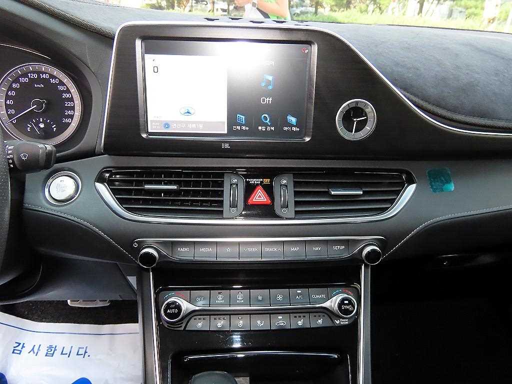 Hyundai Grandeur — photo 14