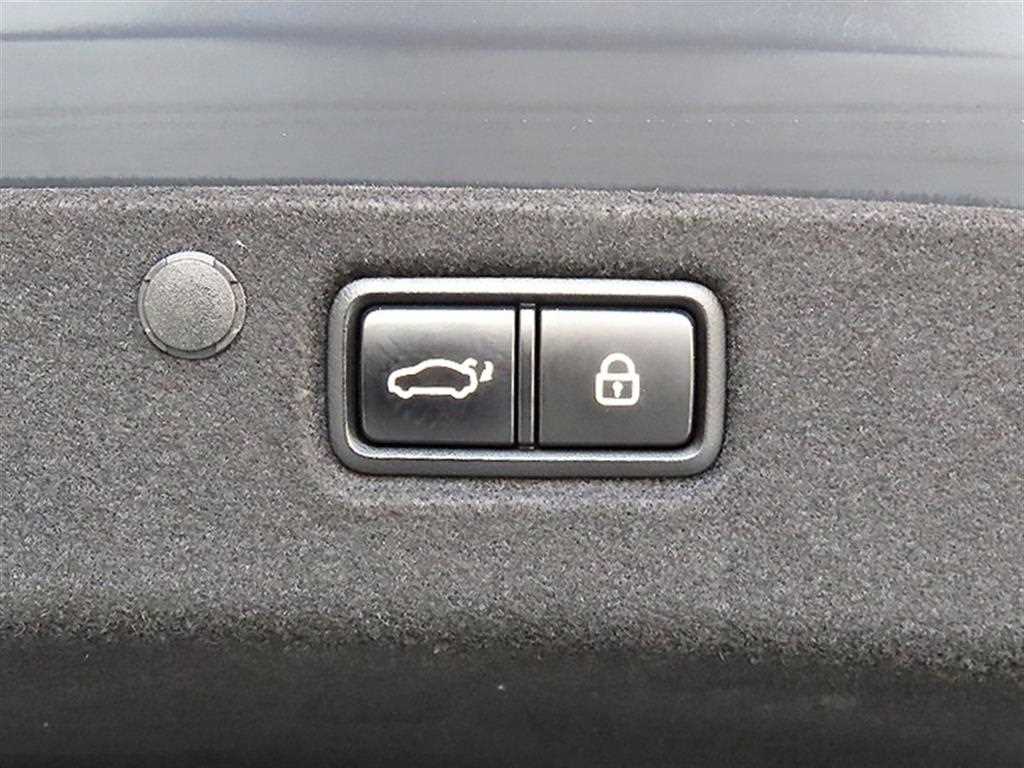 Hyundai Grandeur — photo 17
