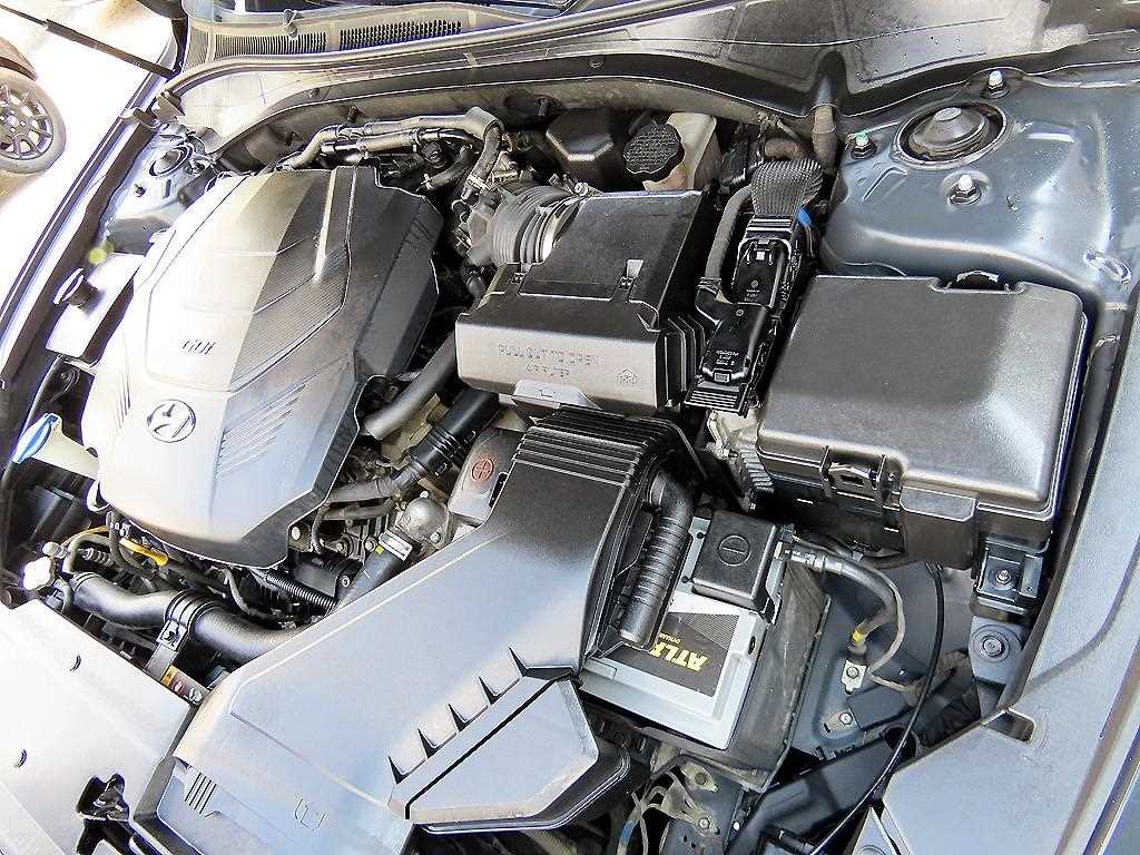 Hyundai Grandeur — photo 19