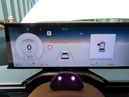 Genesis GV80 — photo 09