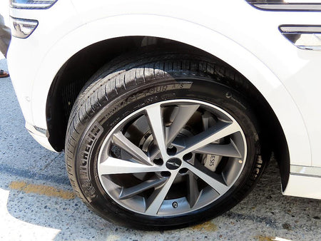 Genesis GV80 — photo 20