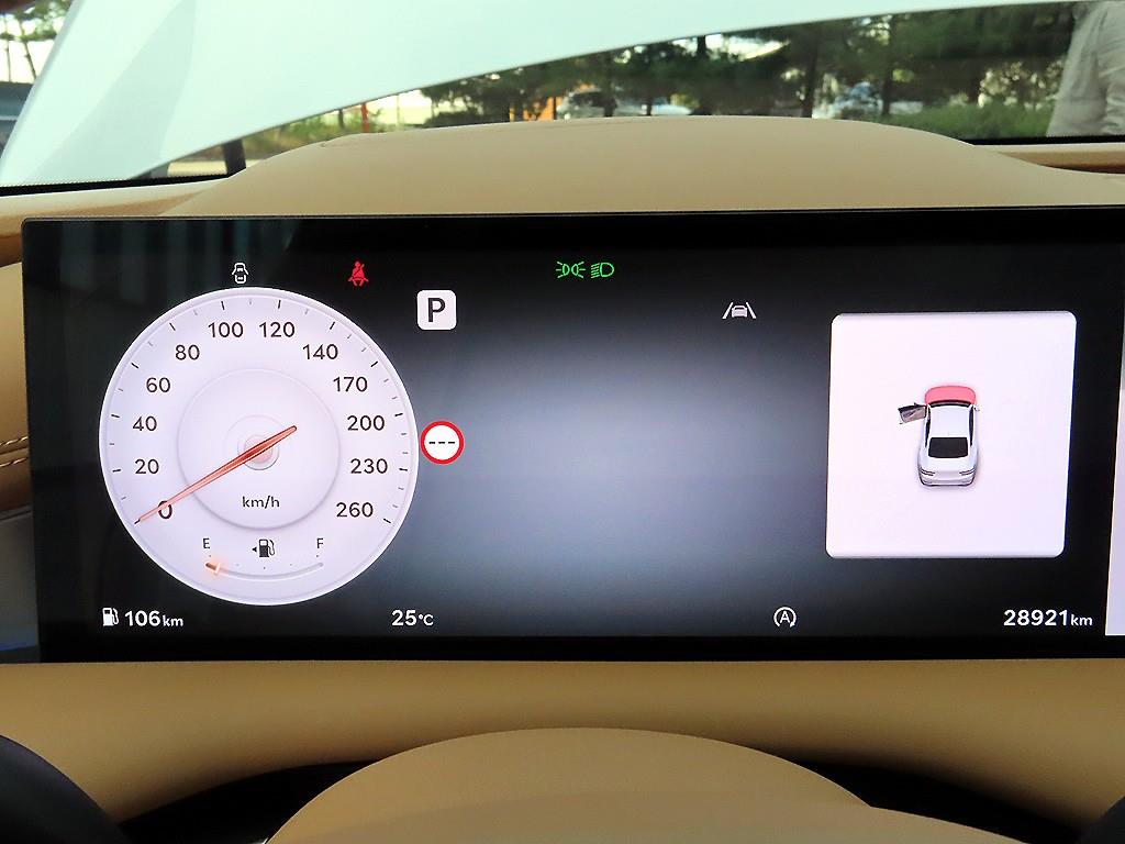 Genesis G80 — photo 09