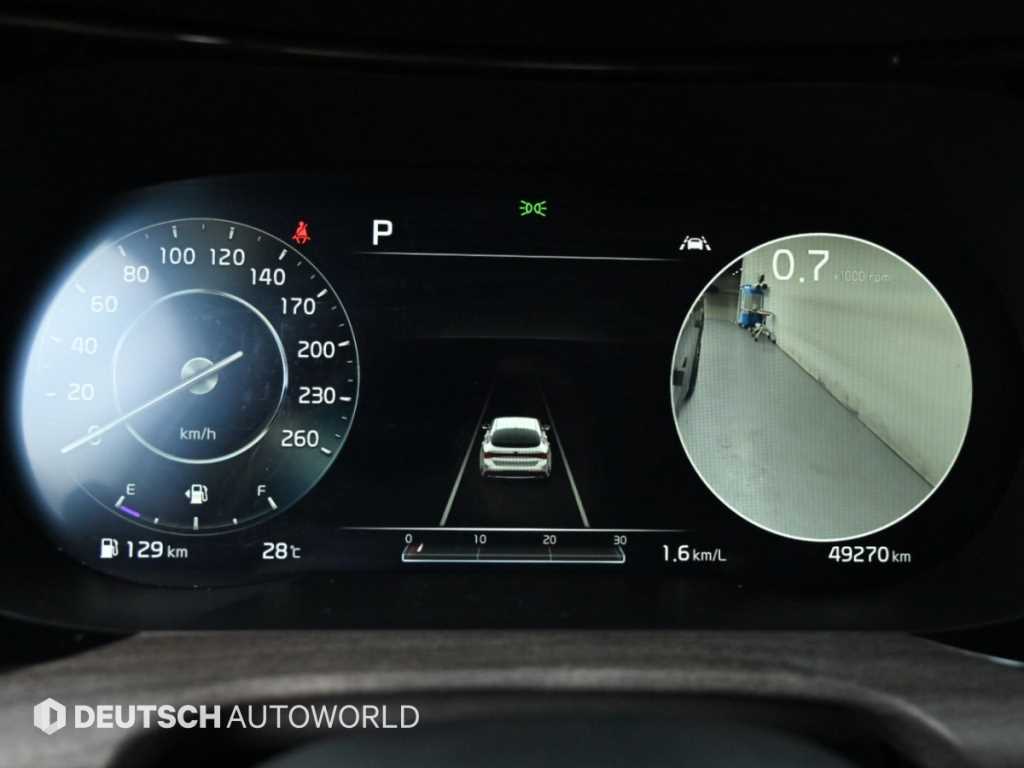 Kia K5 — photo 09