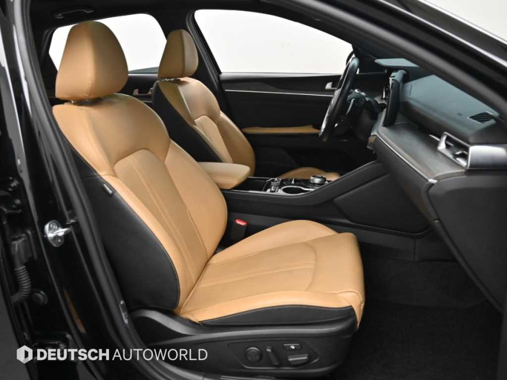 Kia K5 — photo 12