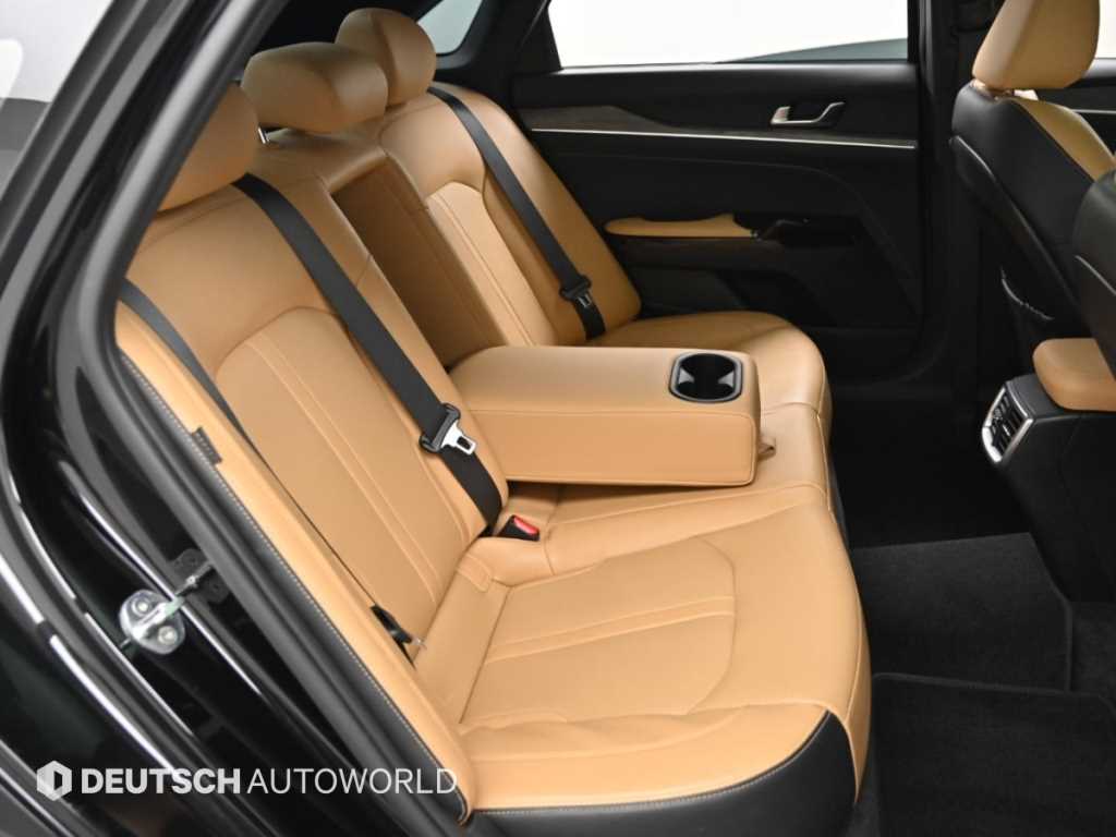 Kia K5 — photo 13