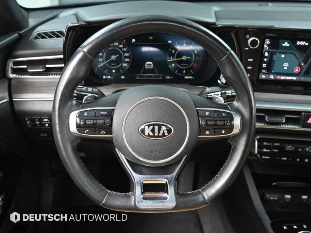 Kia K5 — photo 14