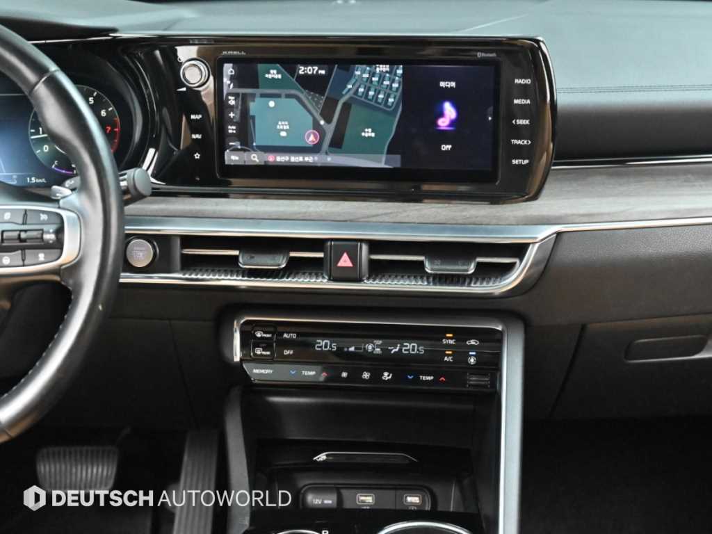 Kia K5 — photo 15