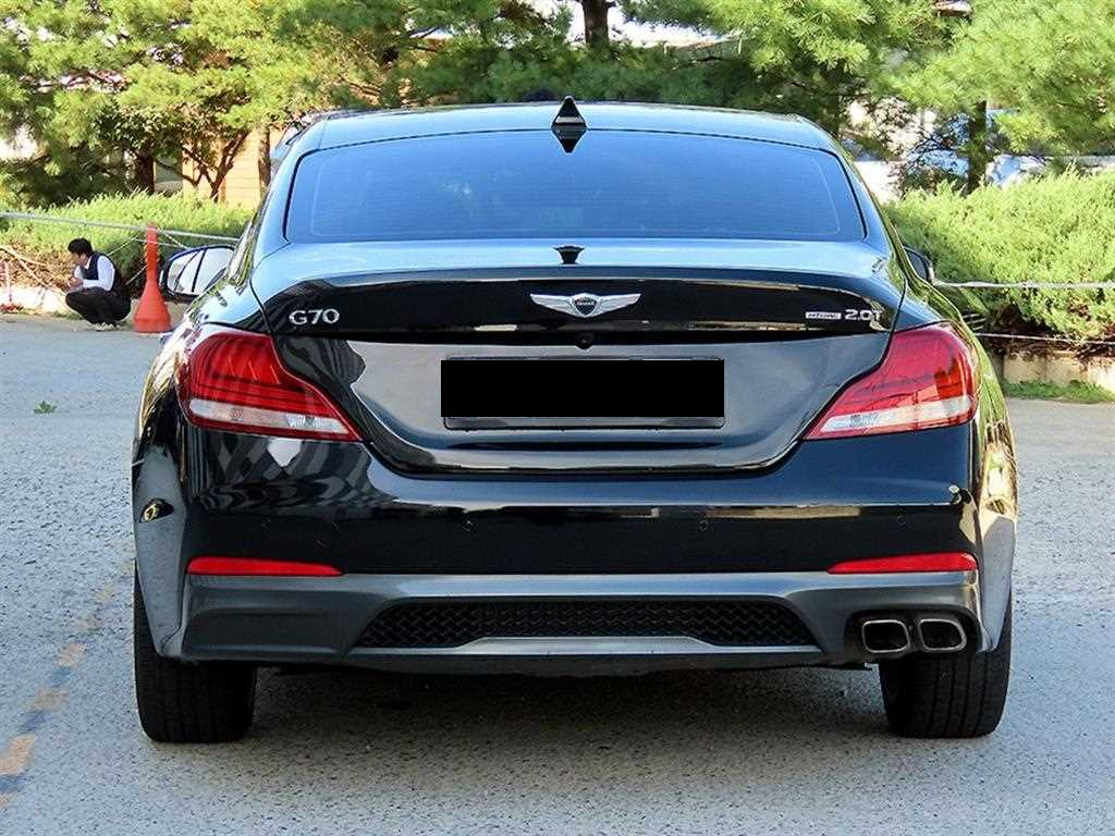 Genesis G70 — photo 04