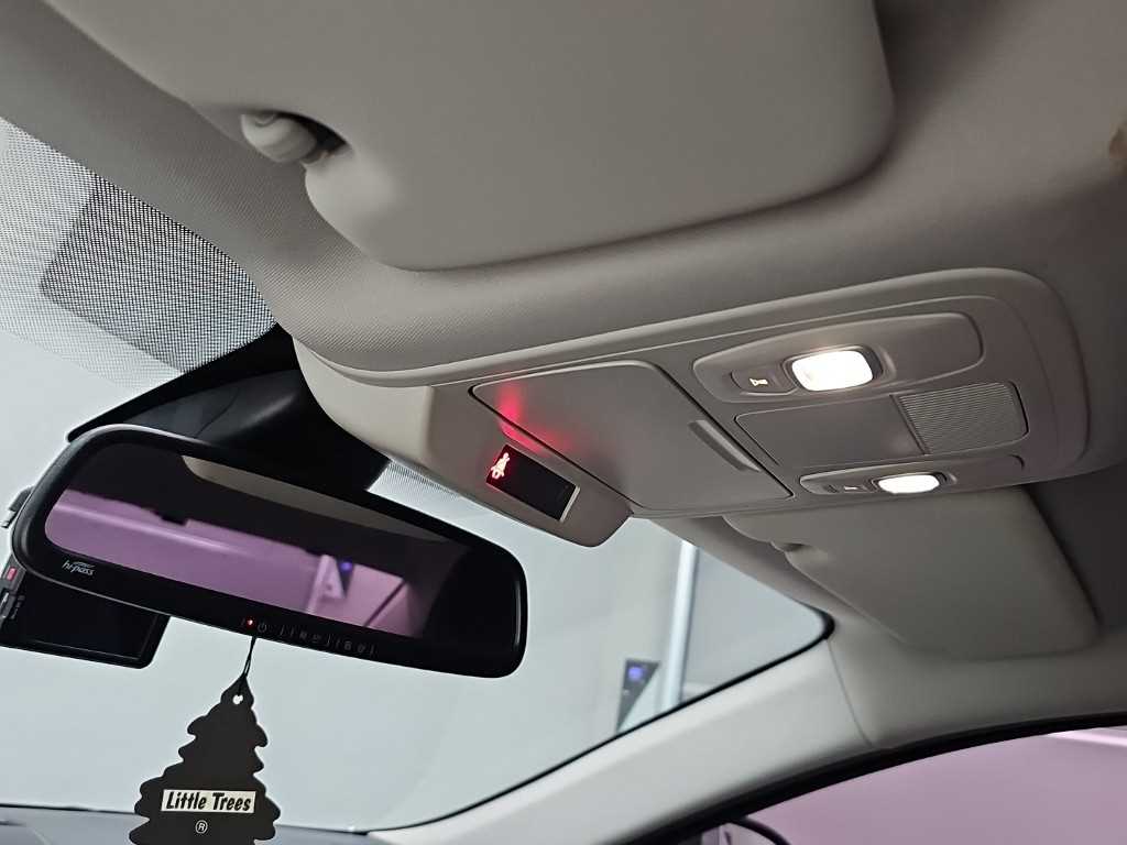 RENAULT SM6 — photo 16