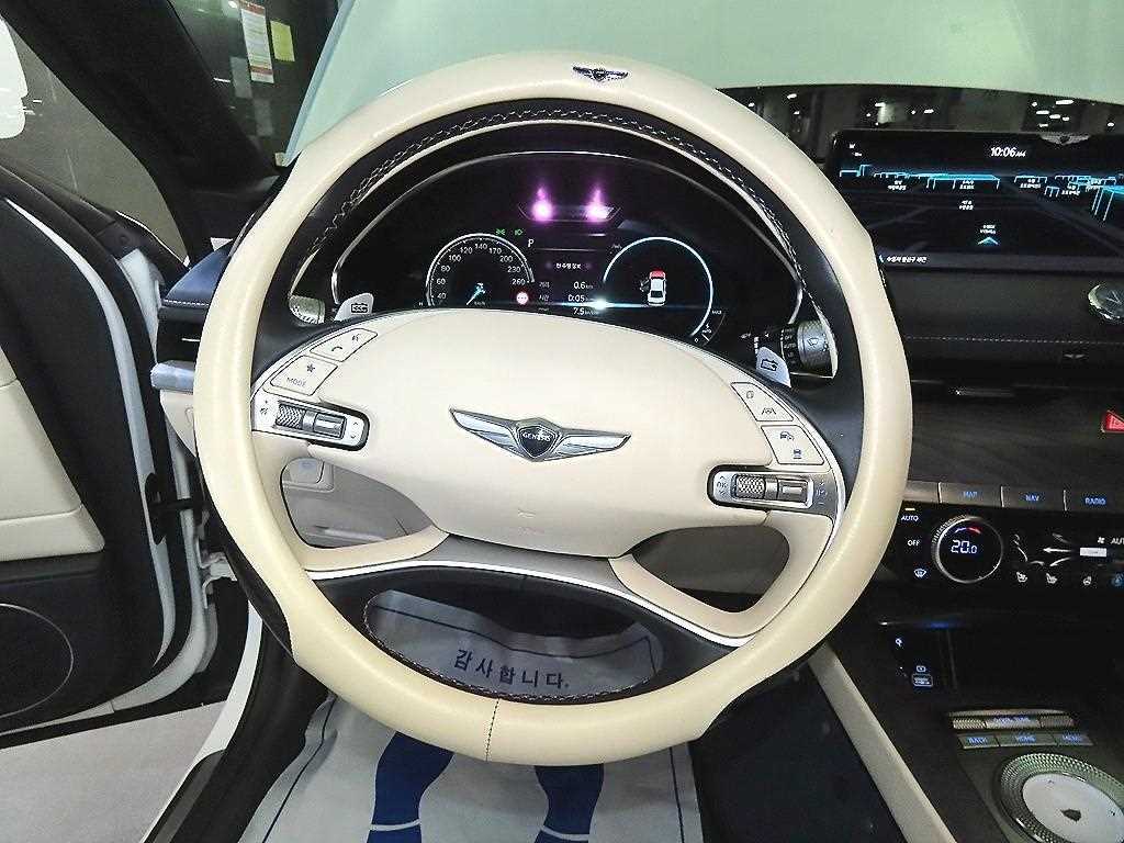 Genesis G80 — photo 09