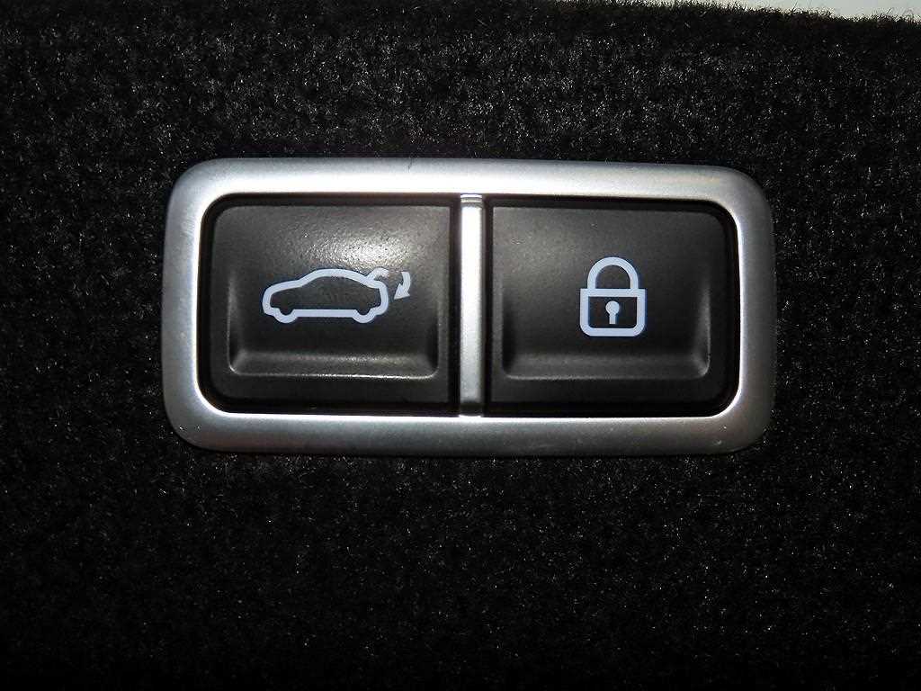 Genesis G80 — photo 16
