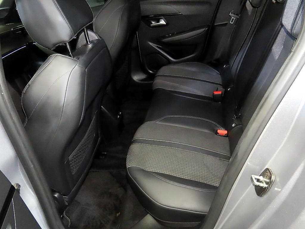 Peugeot 208 — photo 07