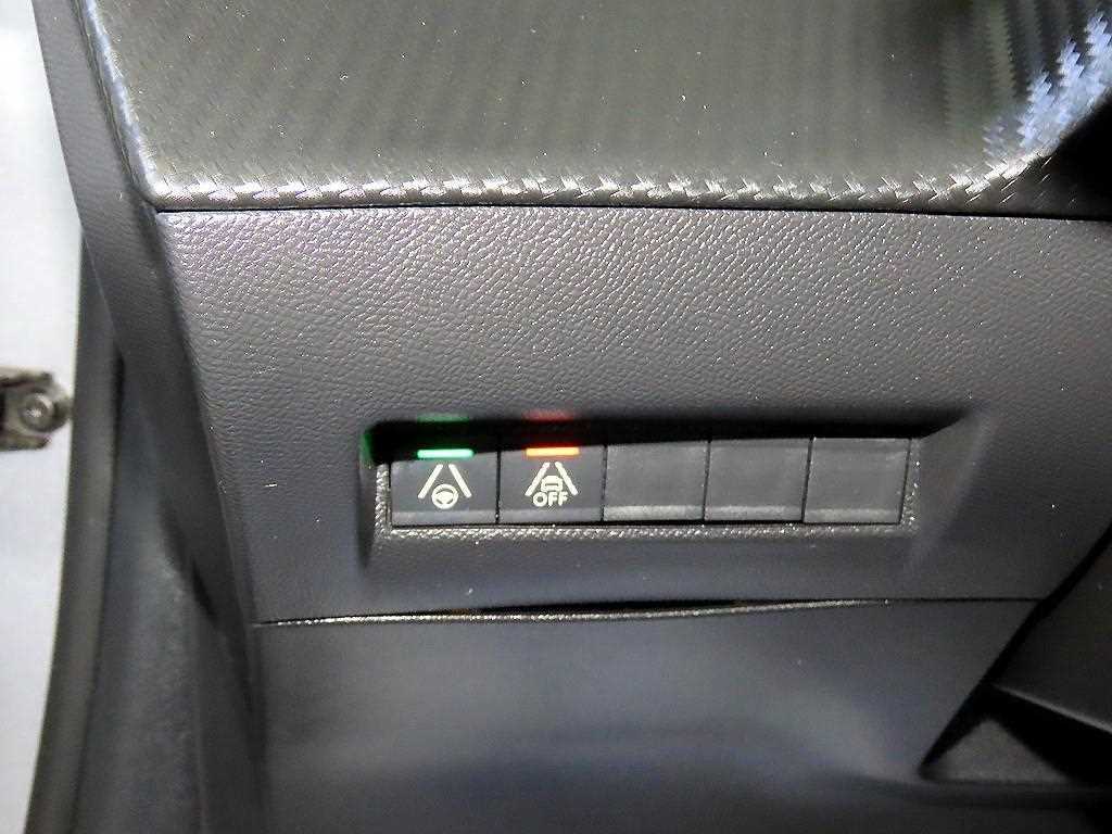 Peugeot 208 — photo 14