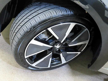 Peugeot 208 — photo 19