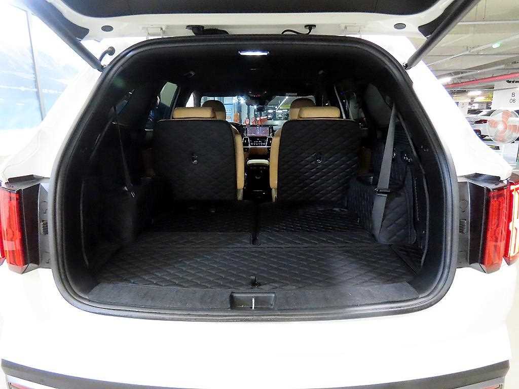 Kia Sorento — photo 16