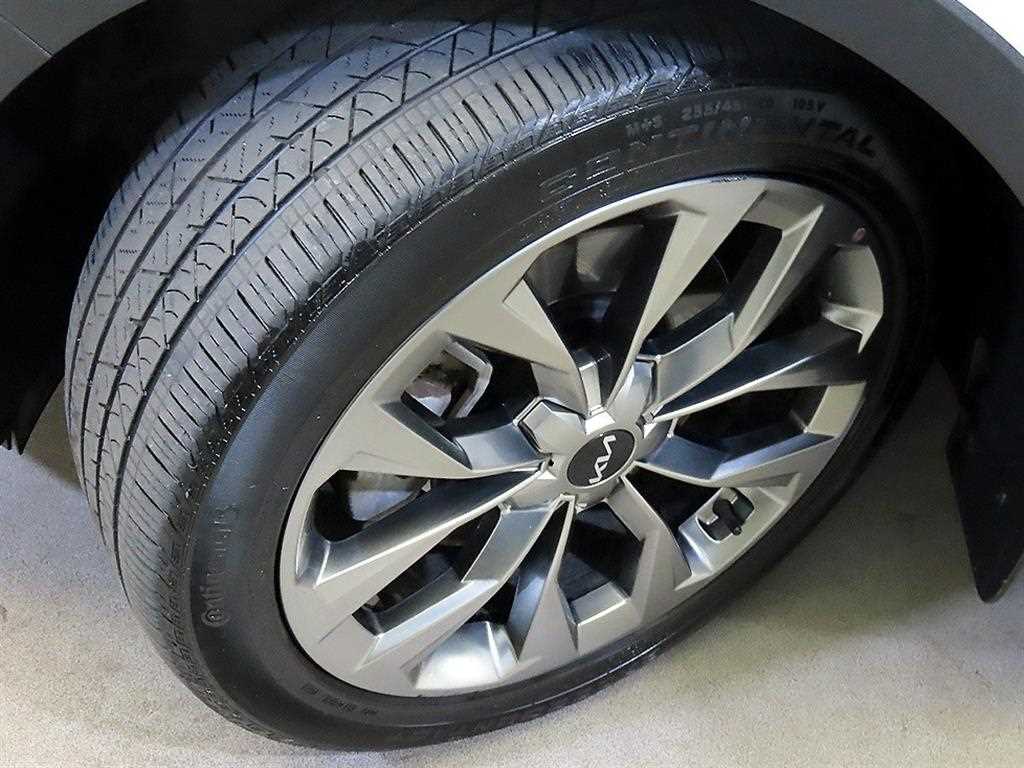 Kia Sorento — photo 20