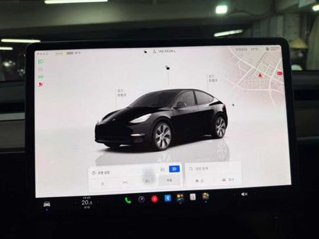 Tesla Model Y — photo 09