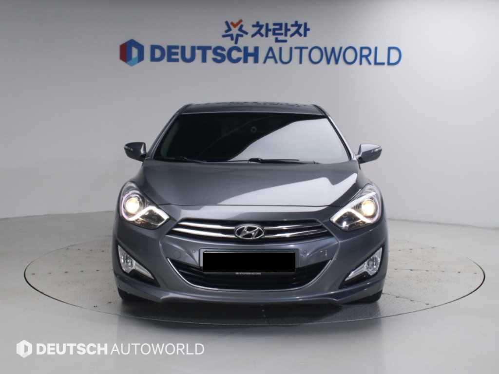 Hyundai i40 — photo 03
