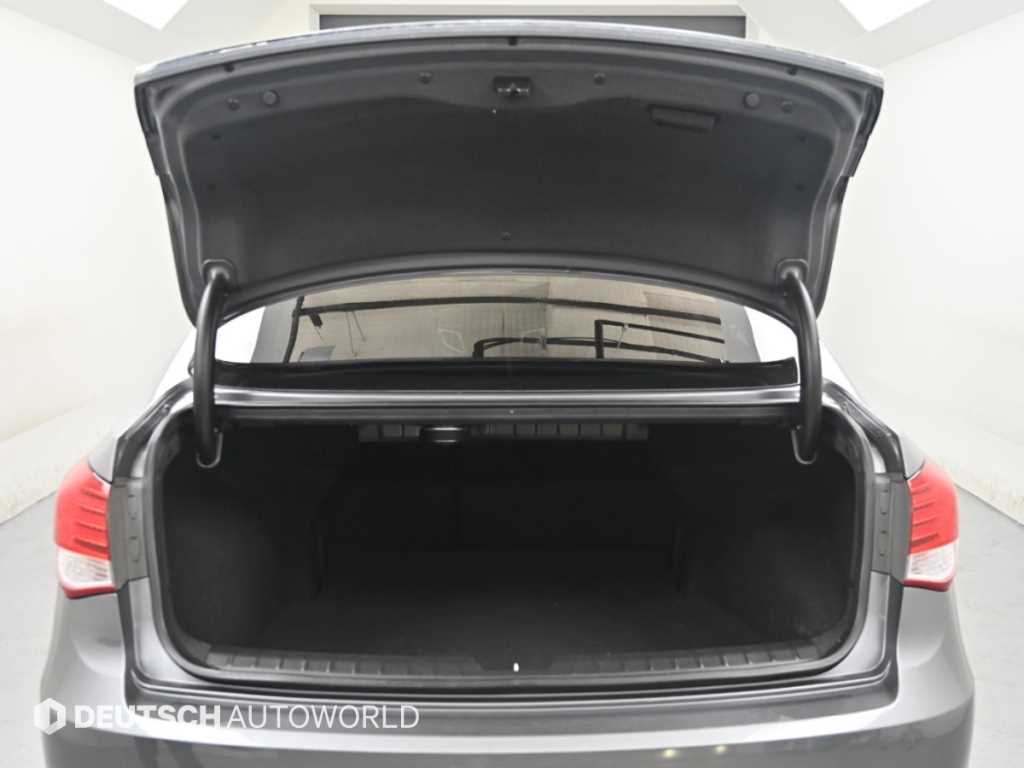 Hyundai i40 — photo 19