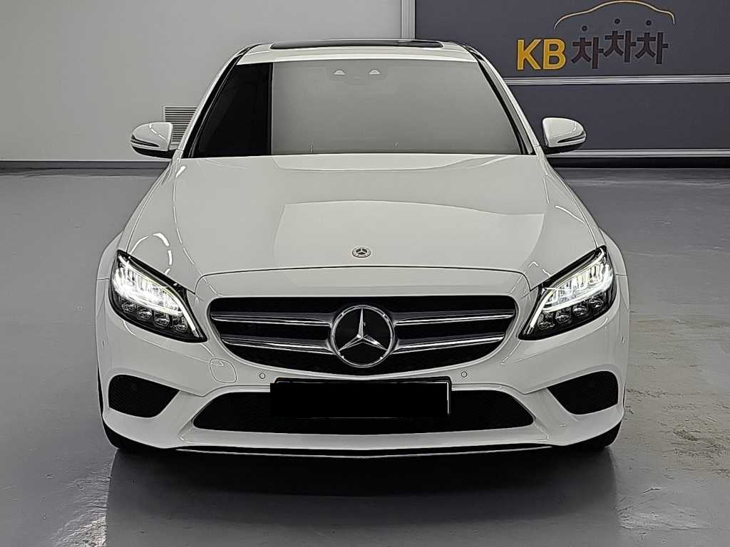 Mercedes-Benz C-Class — photo 01