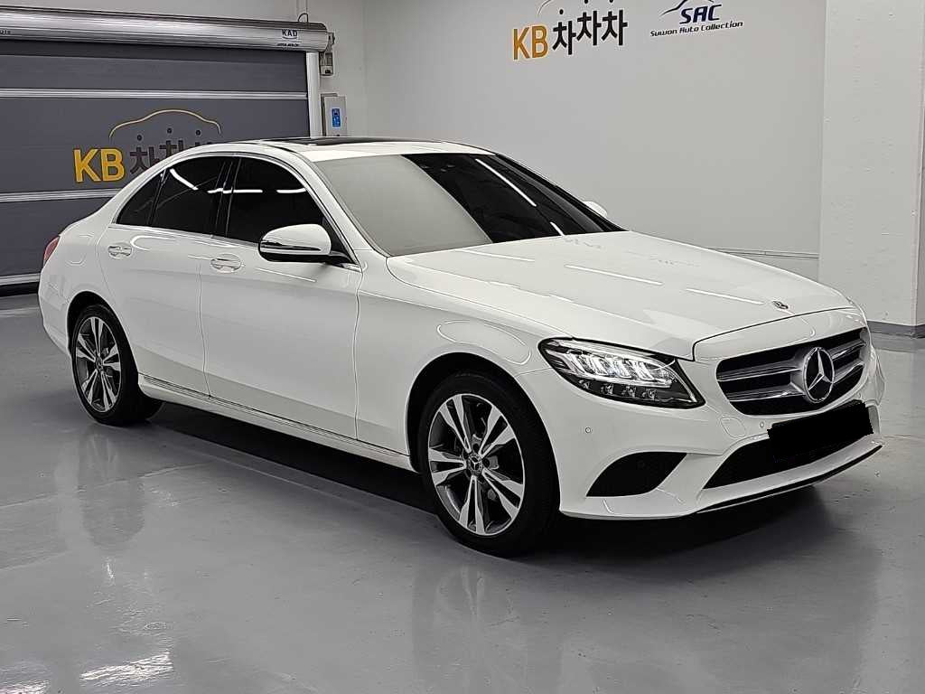 Mercedes-Benz C-Class — photo 04