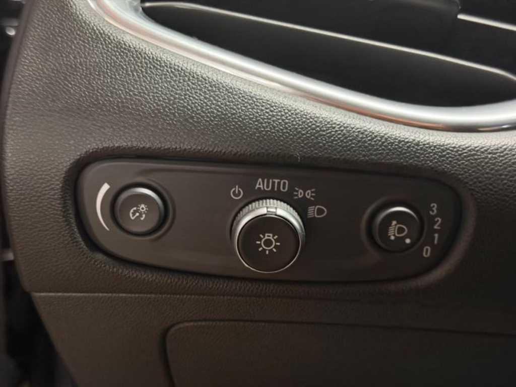 CHEVROLET Malibu — photo 14
