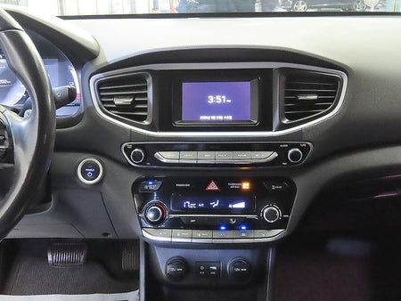 Hyundai Ioniq — photo 11