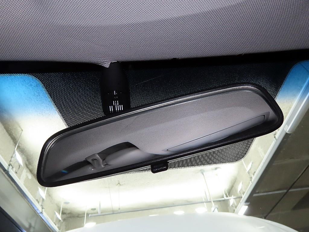 Hyundai Ioniq — photo 16
