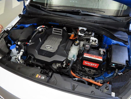 Hyundai Ioniq — photo 18