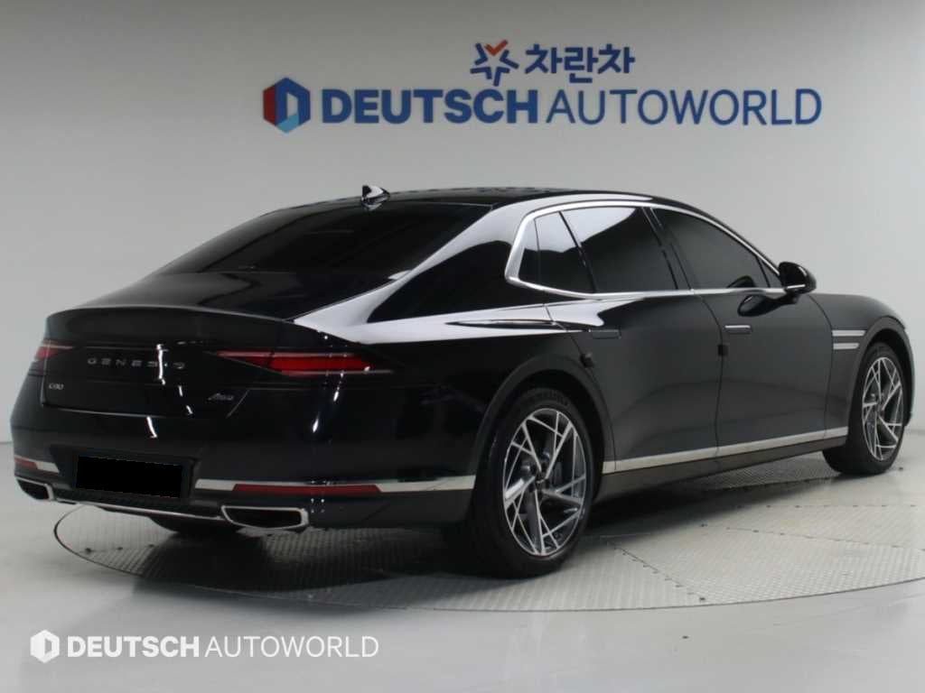 Genesis G90 — photo 02