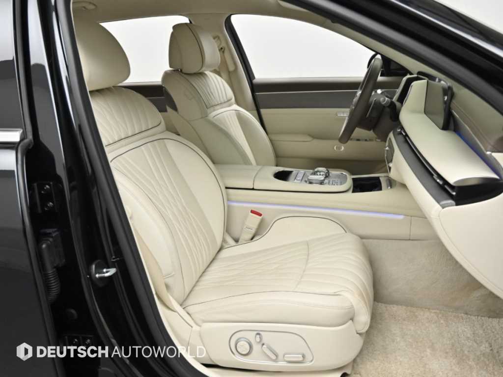 Genesis G90 — photo 11
