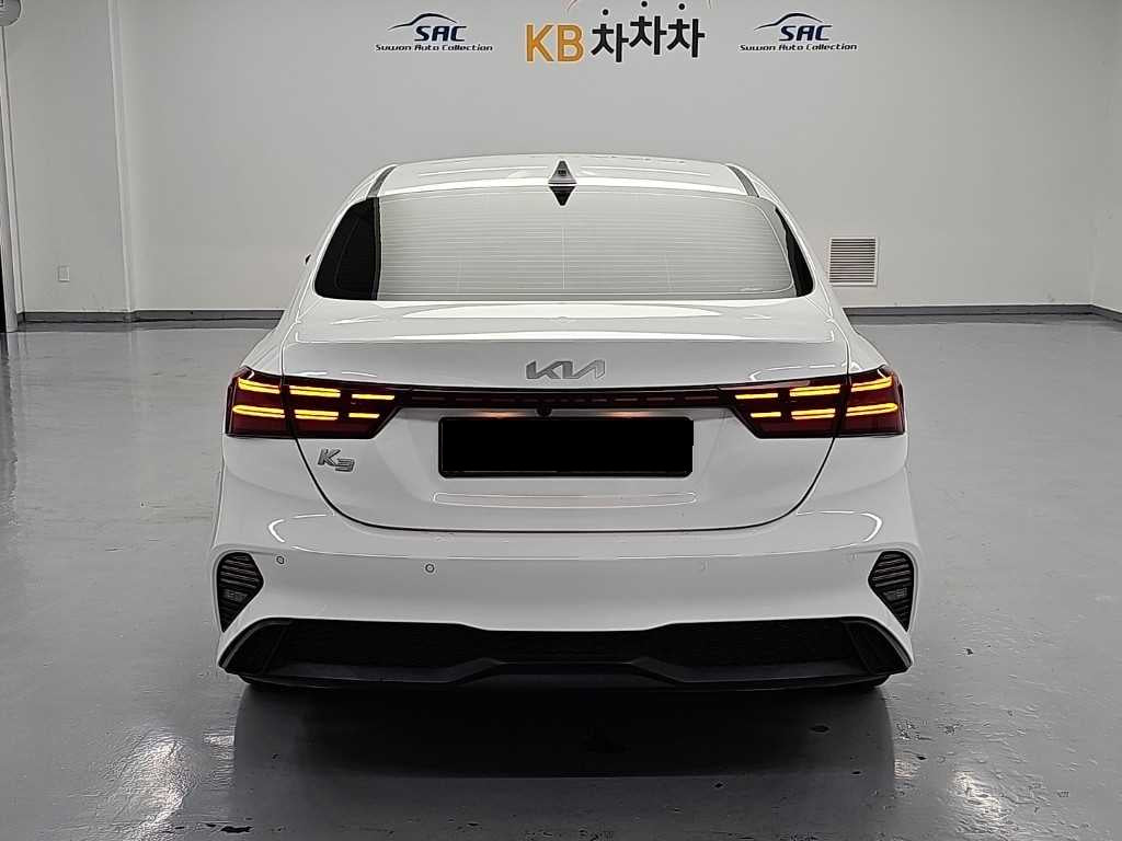 Kia K3 — photo 03