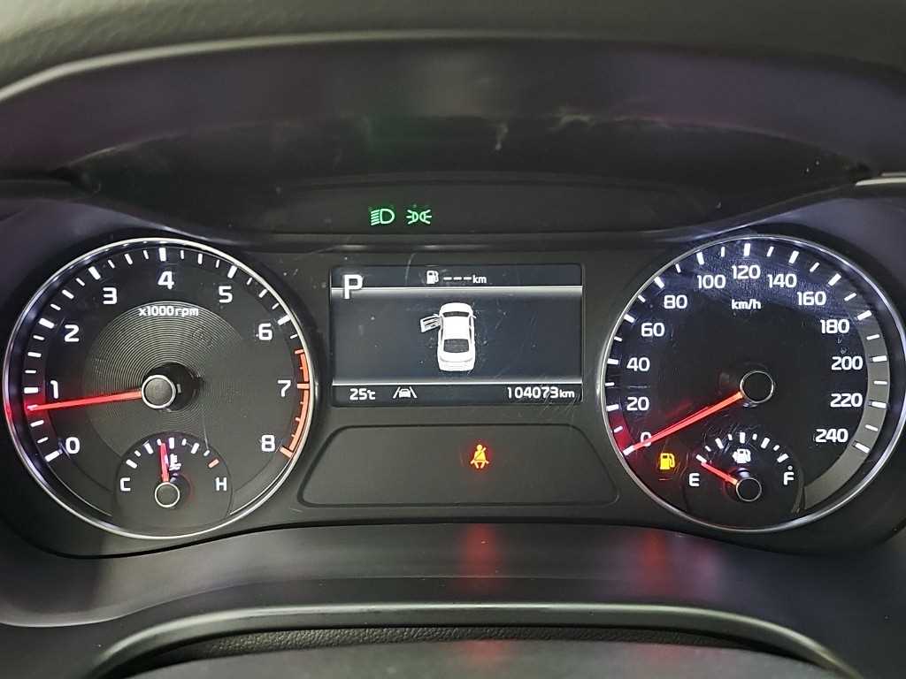 Kia K3 — photo 06