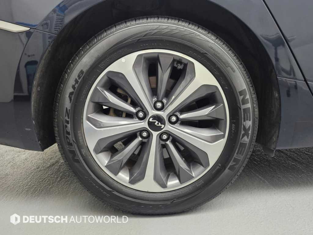 Kia K8 — photo 05