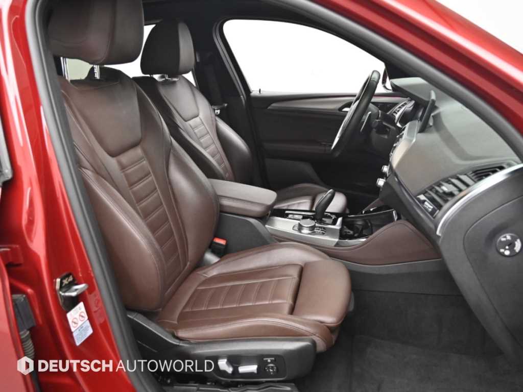 BMW X4 — photo 10