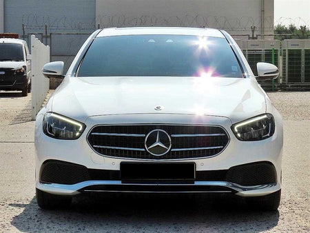 Mercedes-Benz E-Class — photo 01