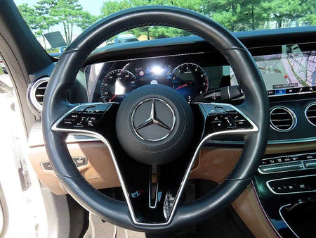 Mercedes-Benz E-Class — photo 08