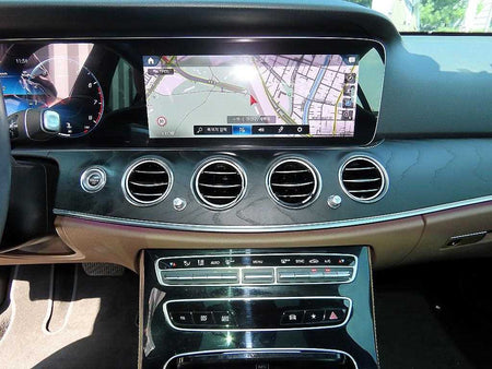 Mercedes-Benz E-Class — photo 13
