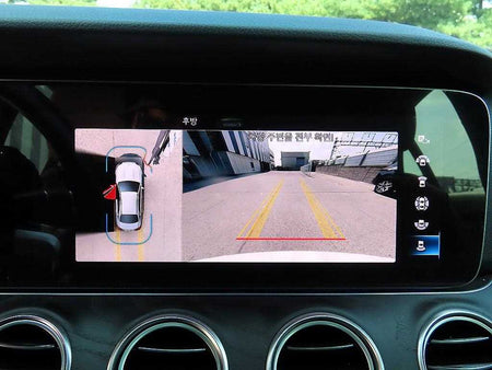 Mercedes-Benz E-Class — photo 14