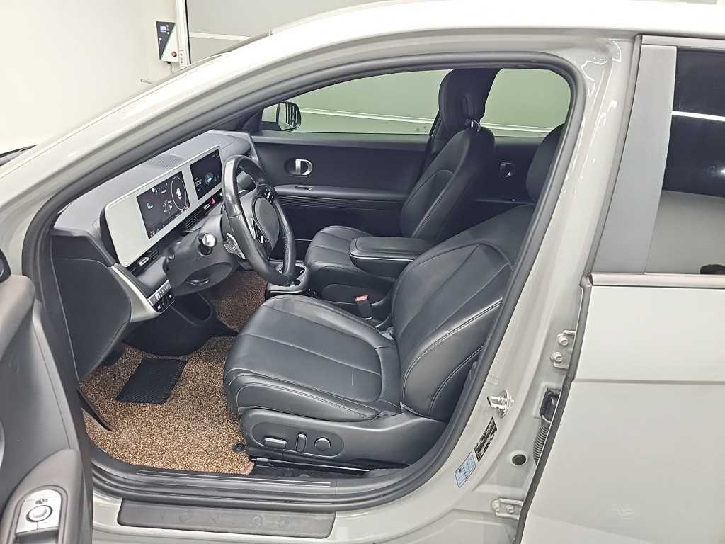 Hyundai Ioniq5 — photo 11