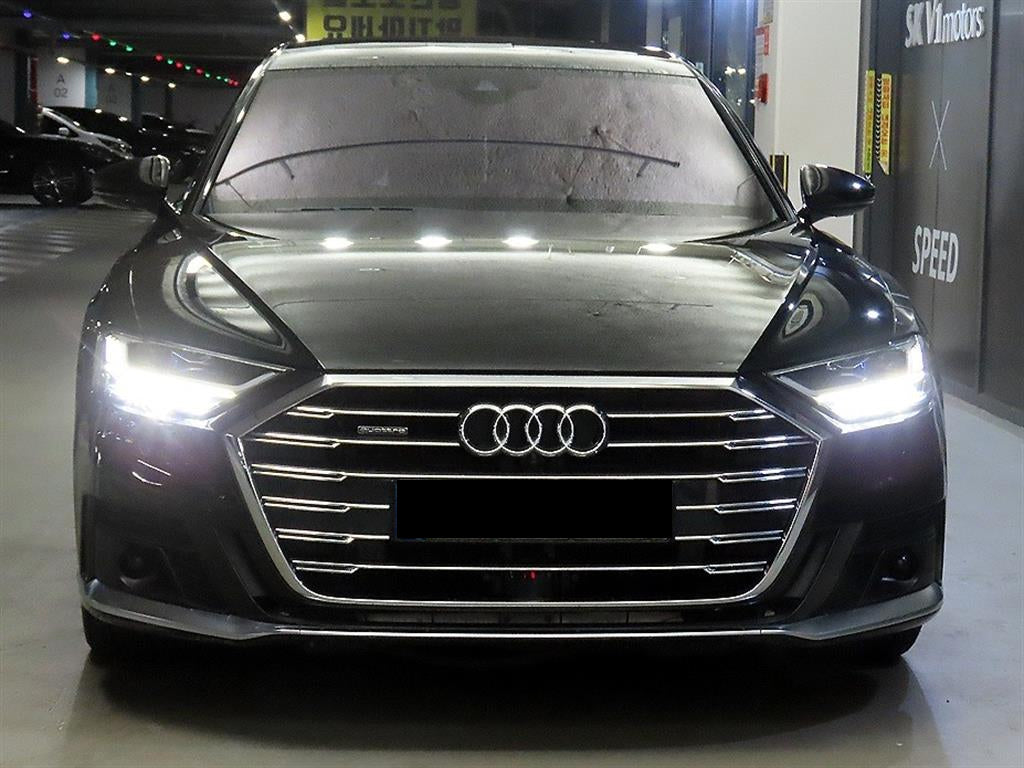 Audi A8 — photo 02
