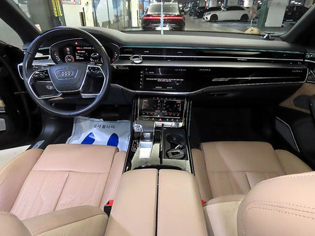 Audi A8 — photo 10