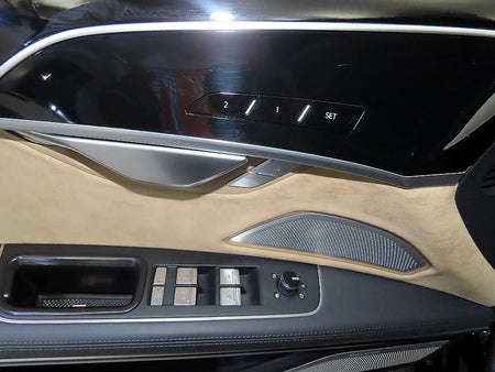Audi A8 — photo 13