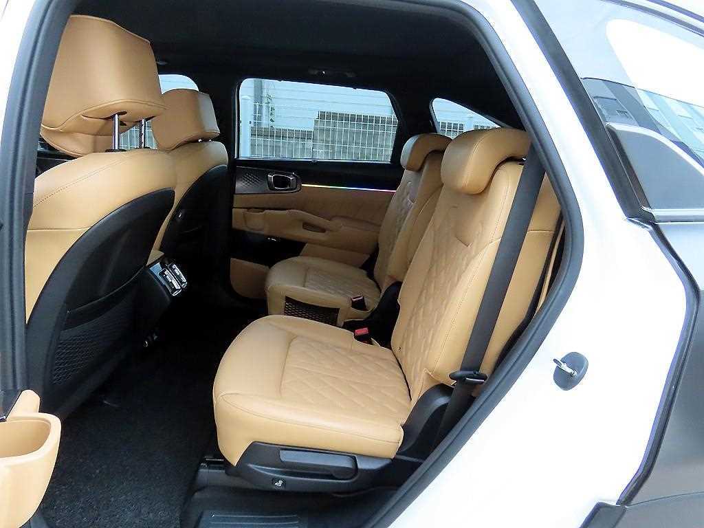 Kia Sorento — photo 06