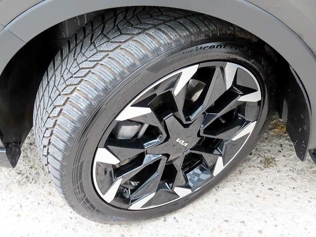 Kia Sorento — photo 20