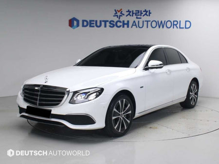 Mercedes-Benz E-Class — photo 01
