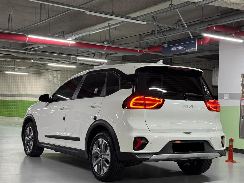 Kia Niro — photo 04