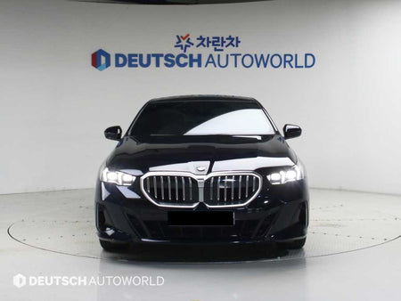 BMW 5-Series — photo 04