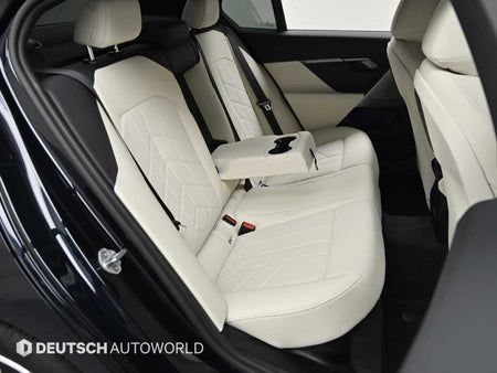 BMW 5-Series — photo 12