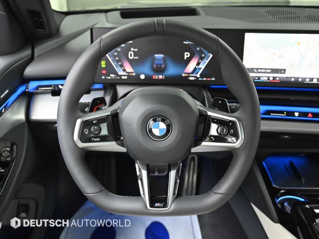 BMW 5-Series — photo 13